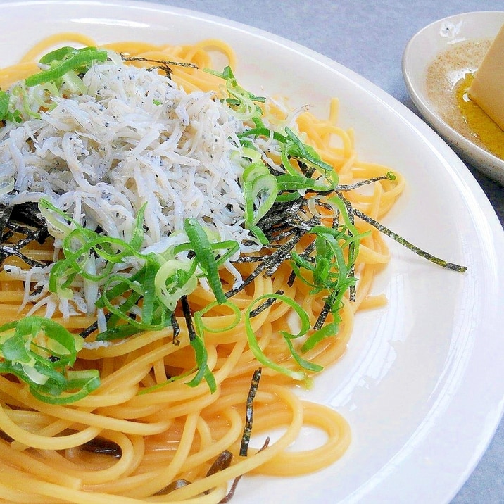 和えるだけ！しらすのバターしょうゆパスタ